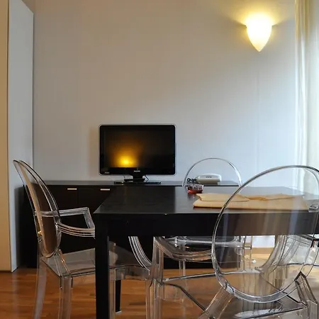 San Domenico Raffaello Apartment