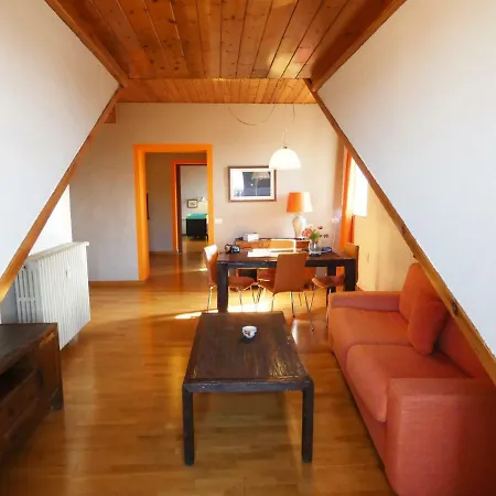 San Domenico Raffaello Apartment