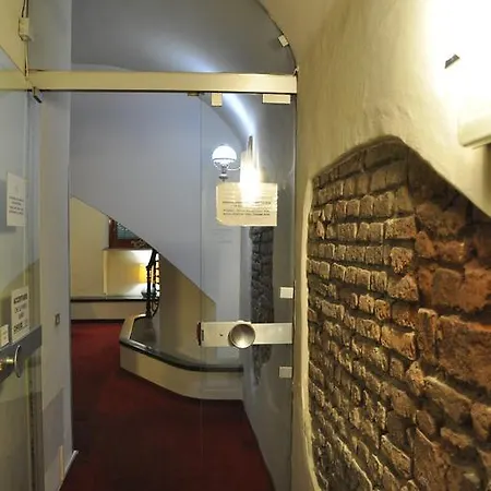 Hotel San Domenico Raffaello *